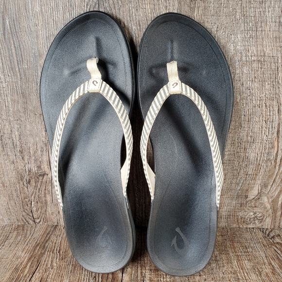 OluKai Ho’Opio Women's Size 11 Bone Stripe Gray Black Flip Flops Sandals - Picture 11 of 12